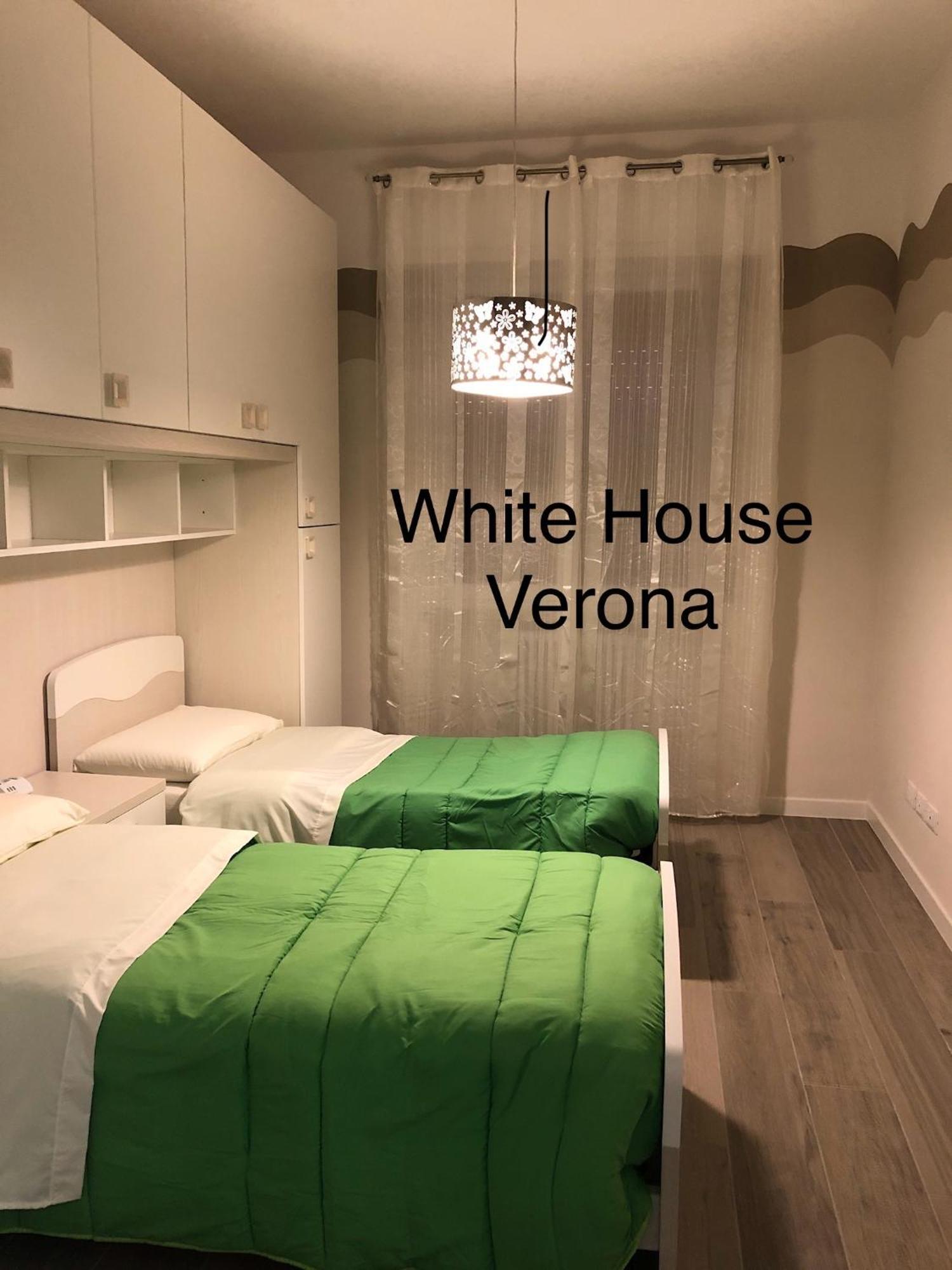 Апартаменты White House Верона Экстерьер фото